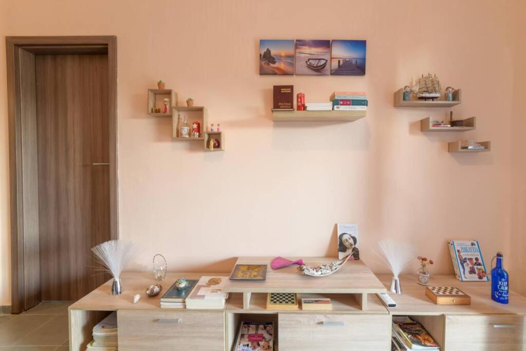 Bright Newly Renovated Apt Near Beach & Center+Ac Anemomylos Extérieur photo