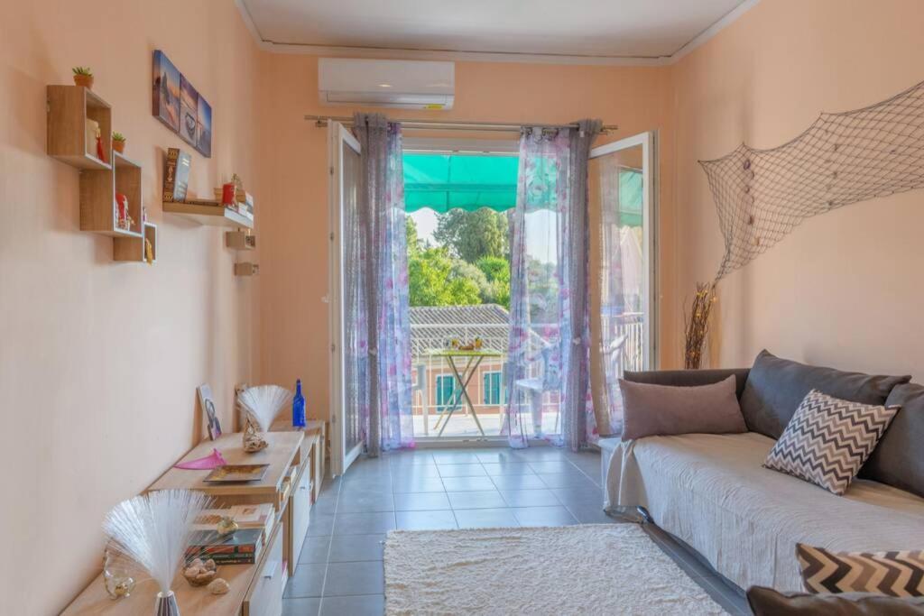 Bright Newly Renovated Apt Near Beach & Center+Ac Anemomylos Extérieur photo